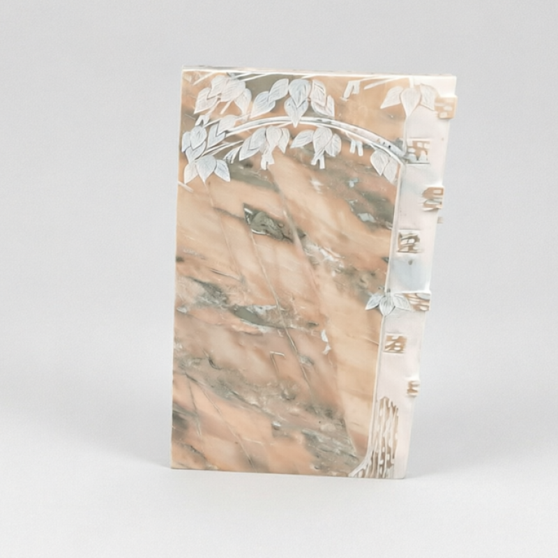 Памятники резные Саянский мрамор