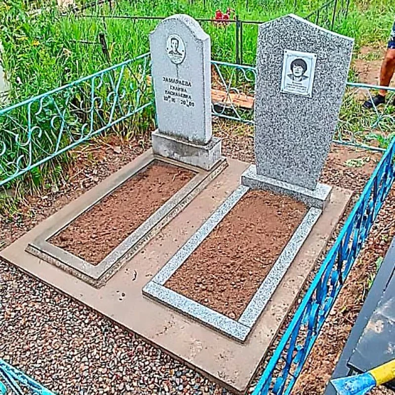 Обычная установка памятника с бетонированием