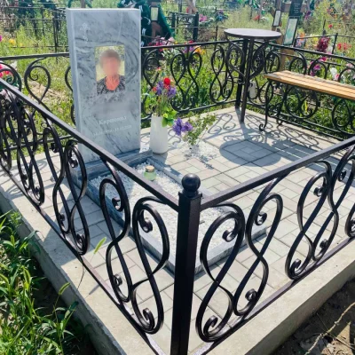 серый мрамор