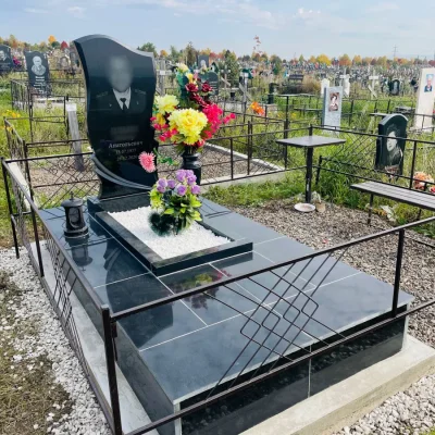 гранитная плитка черная с торцами