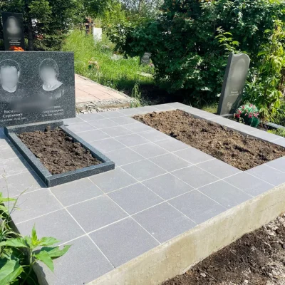 Плита с ячейкой, семейный телевизор