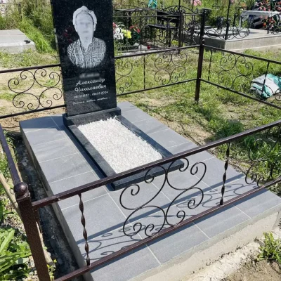 Одноместная плита прямой памятник К25